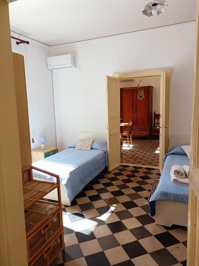 Casa Vacanza Vico Medica Modica Luaran gambar